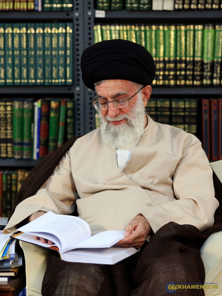 بیانات مقام معظم رهبری در پایان بازدید از سی‌وچهارمین نمایشگاه کتاب تهران در تاریخ 1402/02/24.