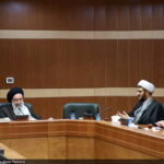 معاون پژوهش حوزه‌های علمیه در دیدار با آیت الله سیداحمد خاتمی:سالانه حدود ۲۵۰۰ مقاله علمی معتبر در حوزه‌های علمیه تولید می‌شود