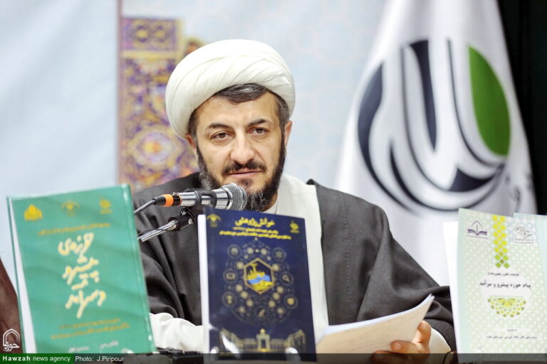 پیام «حوزه پیشرو و سرآمد» آیندهساز حوزههای علمیه است / تحول در حوزه، حرکتی رو به جلوست