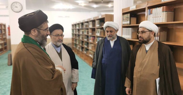 راه اندازی کتابخانه ۱۱ هزار جلدی در مدرسه امام صادق(ع)آباده