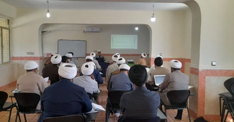 کارگاه آموزش پژوهش ویژه اساتید حوزه علمیه سیستان و بلوچستان برگزار شد